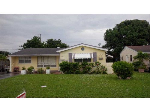 7031 SW 27 CT