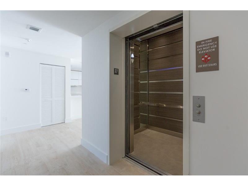 600 NE 27 ST # 2703