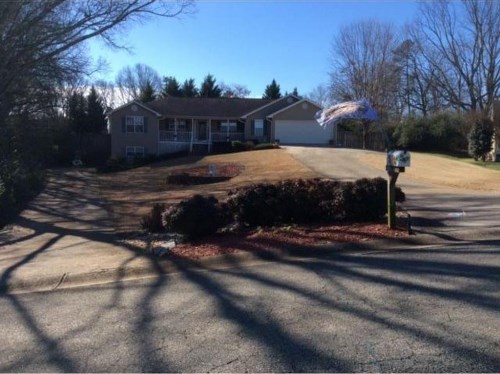 3911 Pointe North