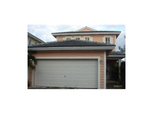 355 NE 35th Ave