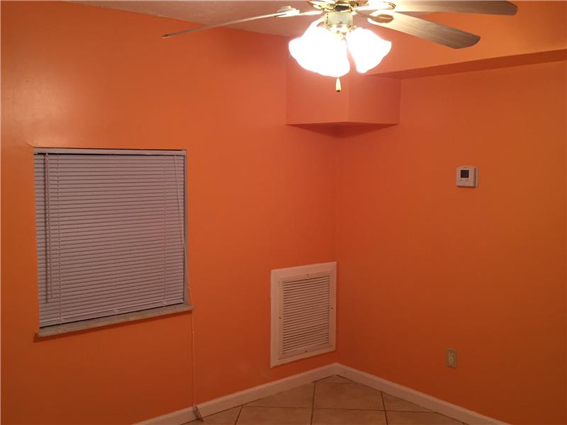4638 CLINTON BL