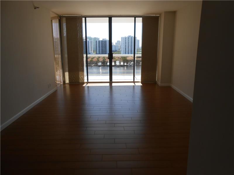 3640 Yacht Club Dr # 1409