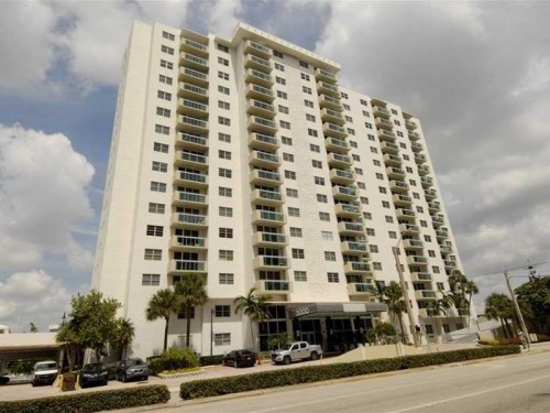 3000 S Ocean Dr # 504
