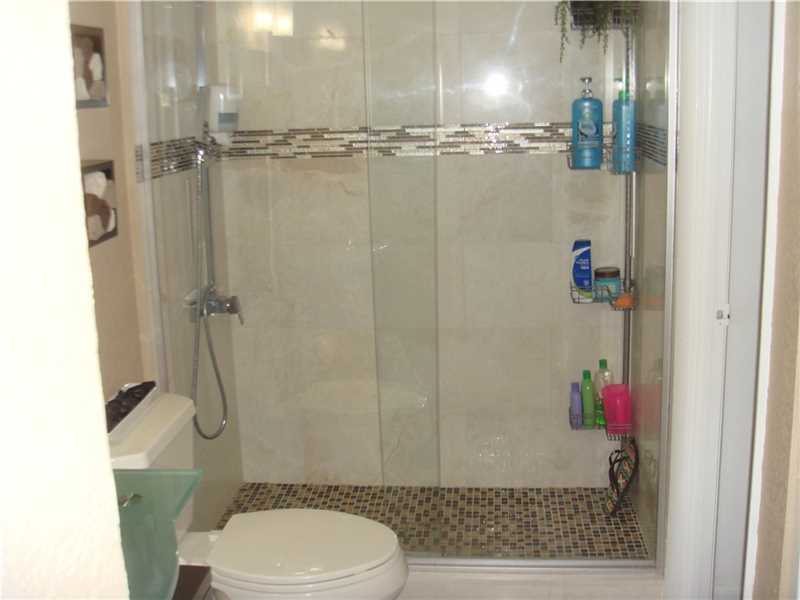 9350 Fontainebleau Blvd # 604