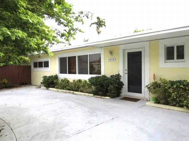 3535 SW 65th Ave