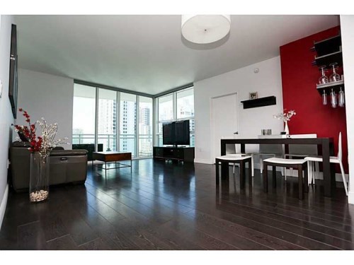 951 Brickell Ave # 2711