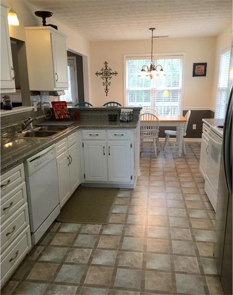 606 Saddle Ridge Drive