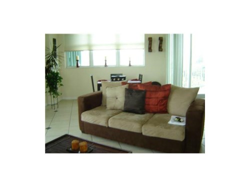 2475 BRICKELL AV # 1502
