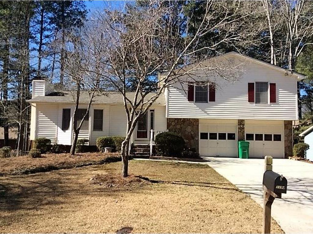 1194 Reilly Lane