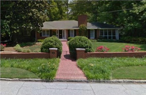 1611 Doncaster Drive Ne