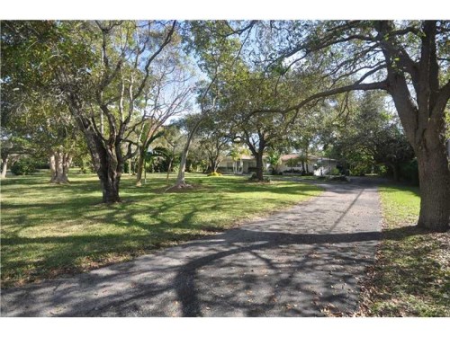 6300 Moss Ranch Rd