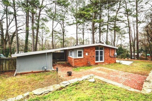 2621 Mcclave Drive