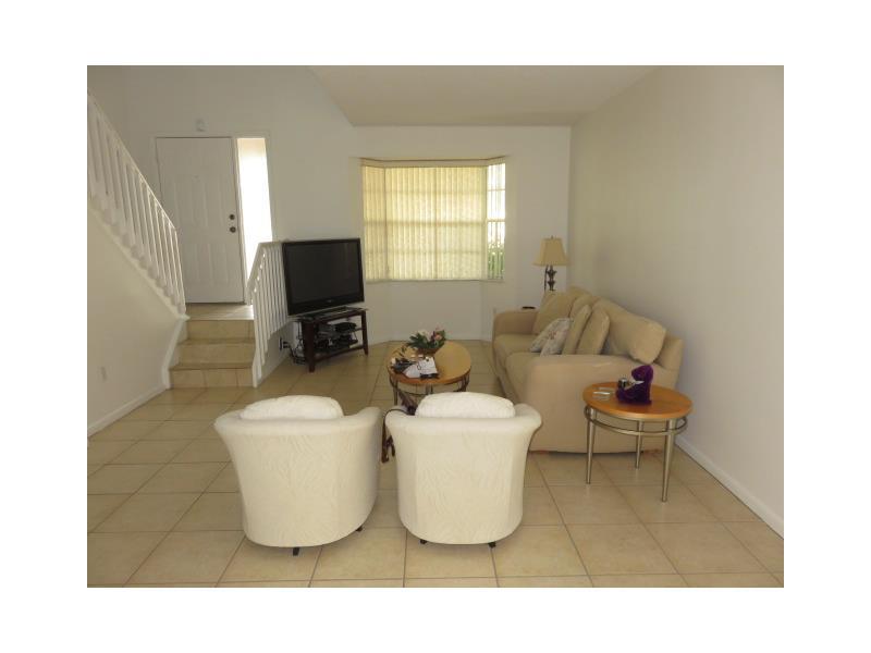 190 NW 152 AV
