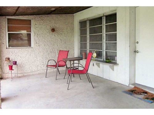 6824 SW 10 CT