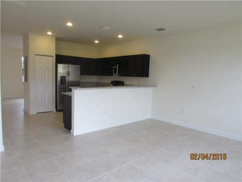 11312 SW 151 # 11312