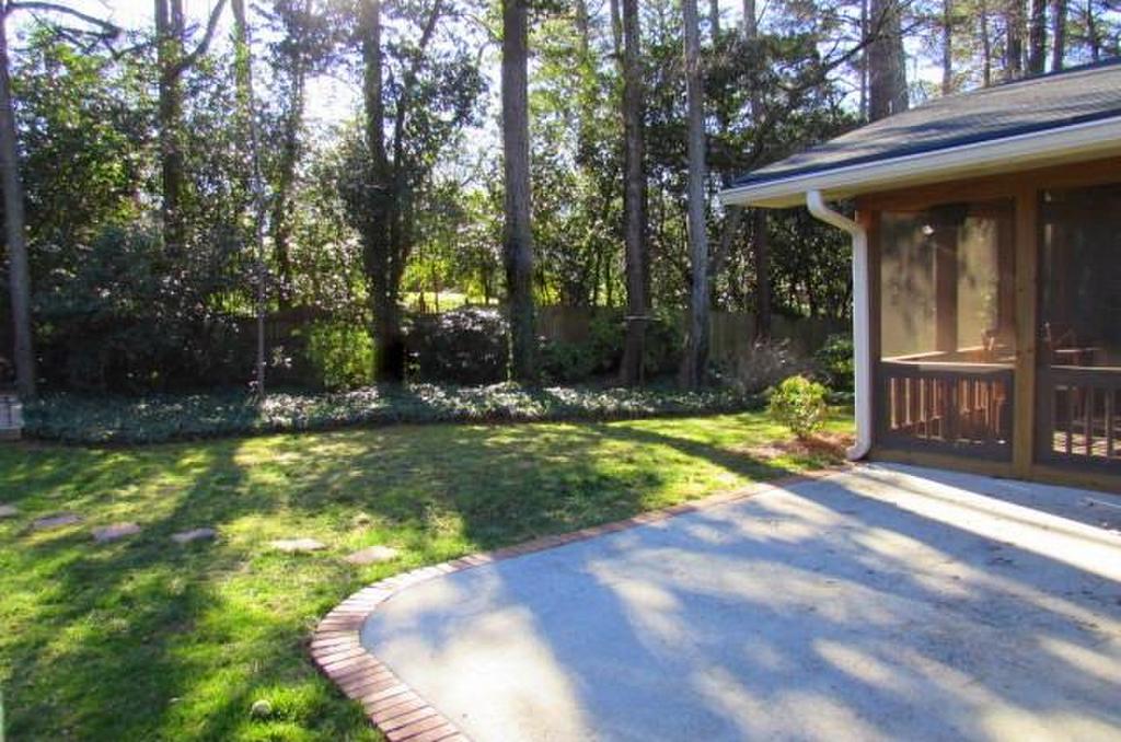 1677 Rochelle Drive
