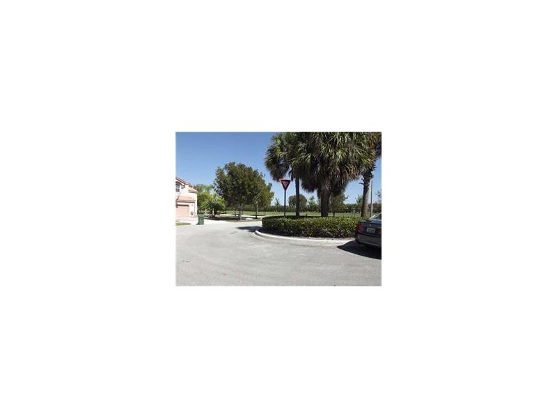15622 NW 24th St