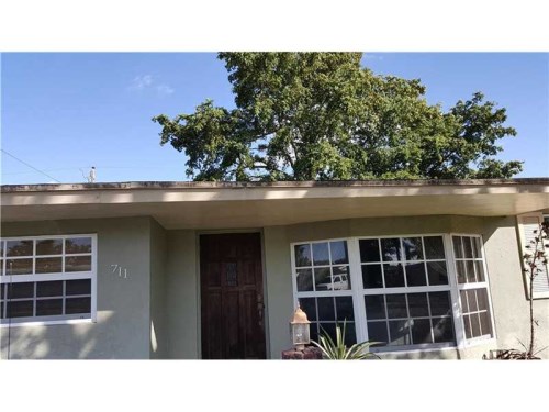 711 SW 67th Ter