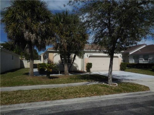15847 NW 16th St