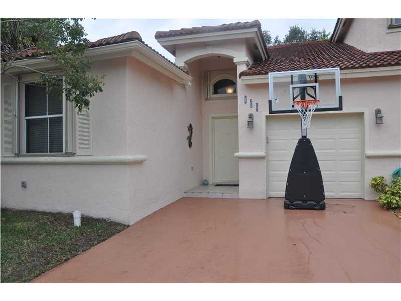 908 NW 133rd Ave # 908