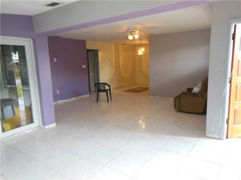1020 NW 79th Way
