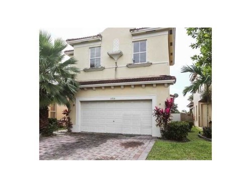 3710 NE 22nd Pl