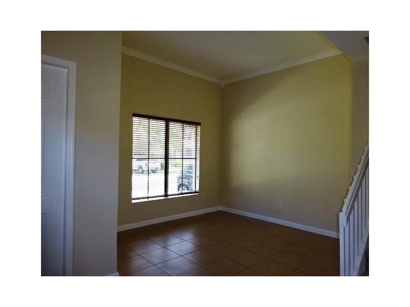 600 SE 37th Pl