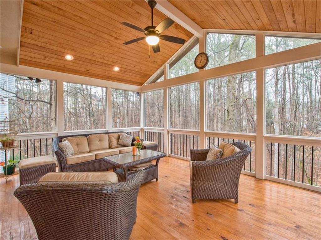 455 Dunhill View Court