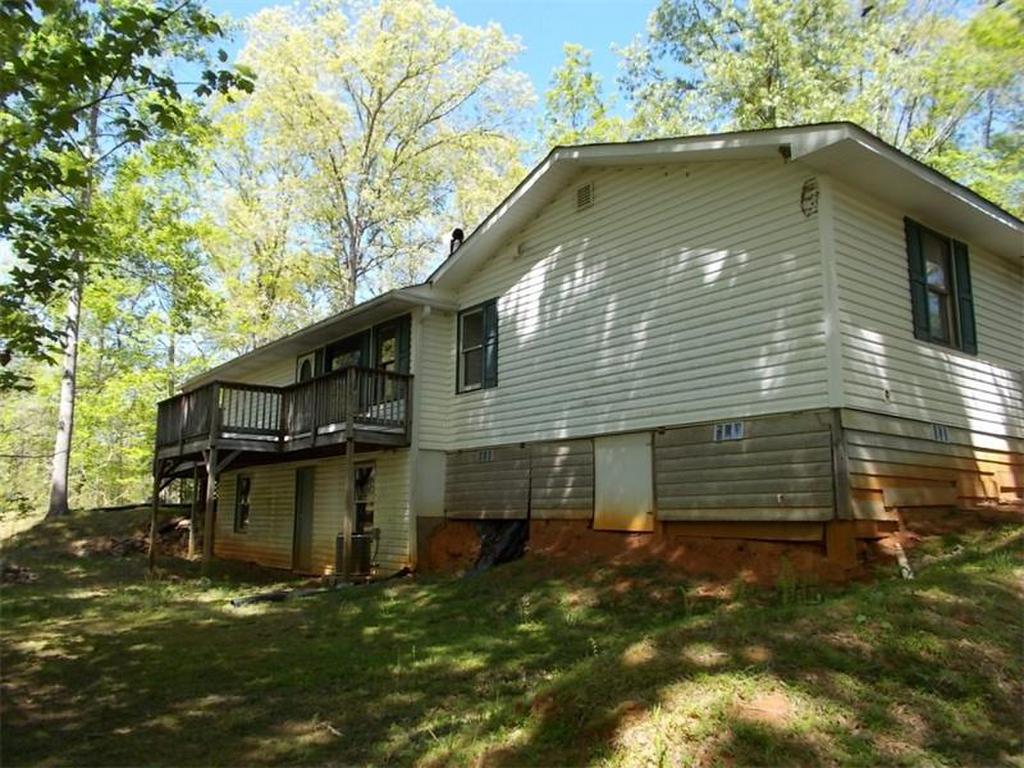 832 Falling Pines Road