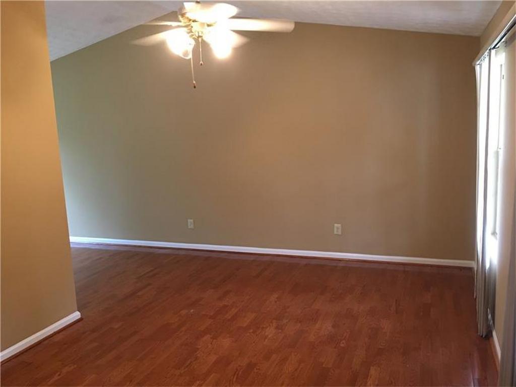 6120 Raleigh Oaks Court