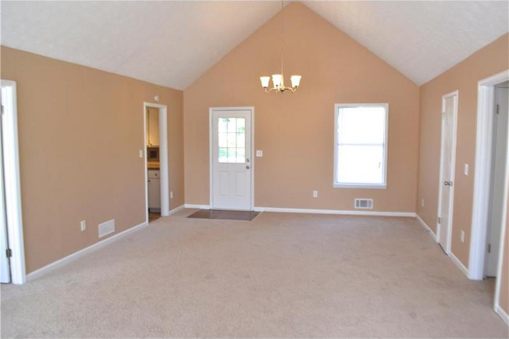 3807 Centerville Highway