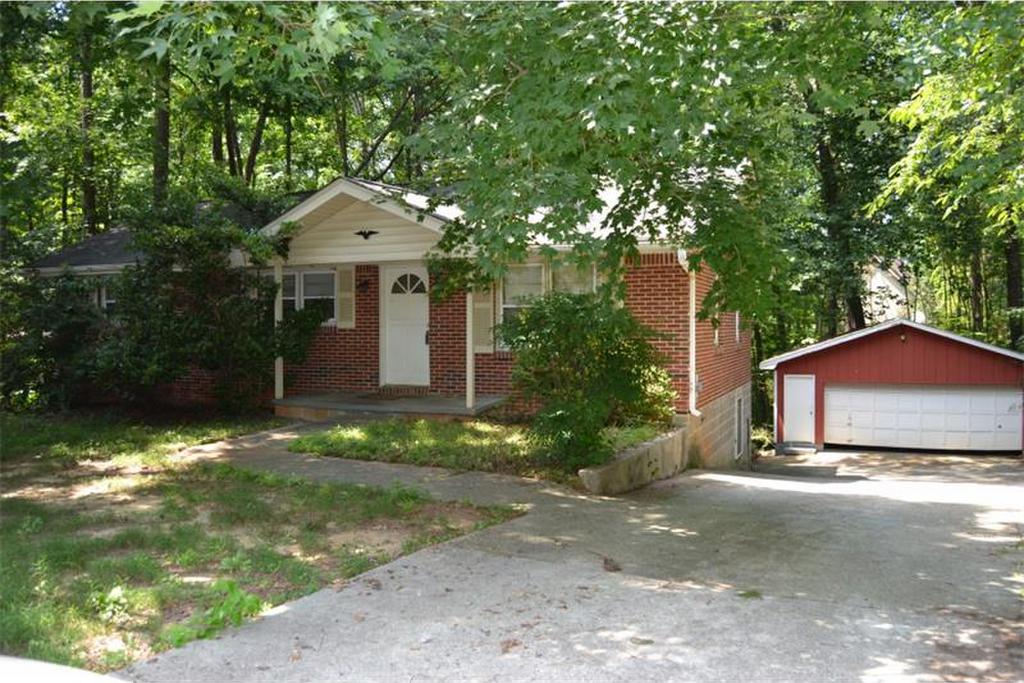 8438 Hightower Trail