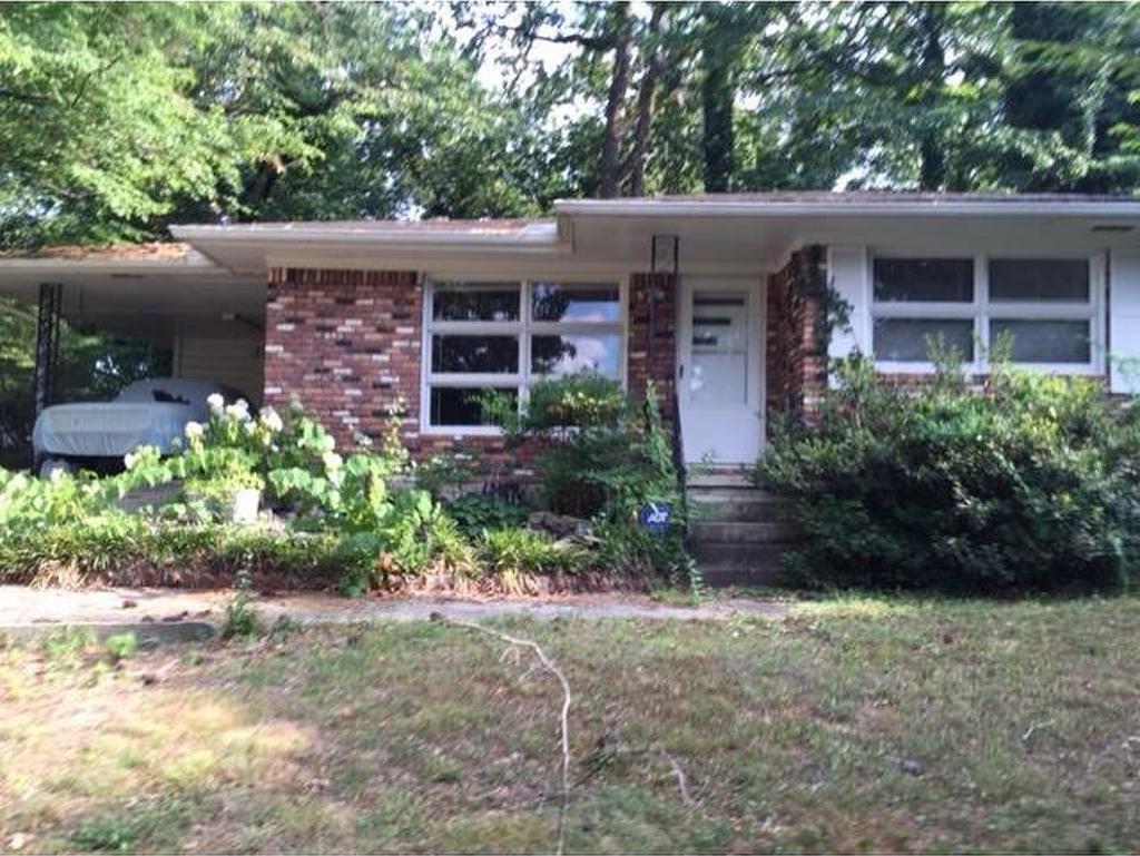 3027 Belaire Circle