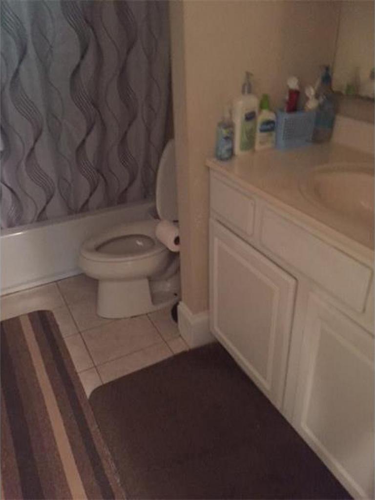 3335 Laurel Oak Court