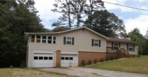 6132 Laurel Wood Trail