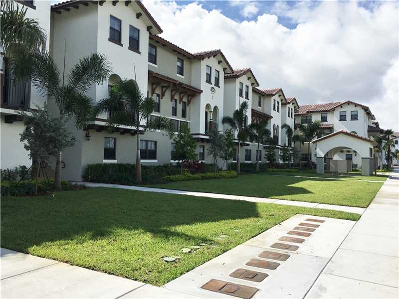 10620 NW 88 # 206