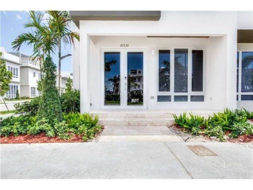 10530 NW 65 lane