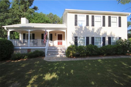 2727 Ravenwood Drive
