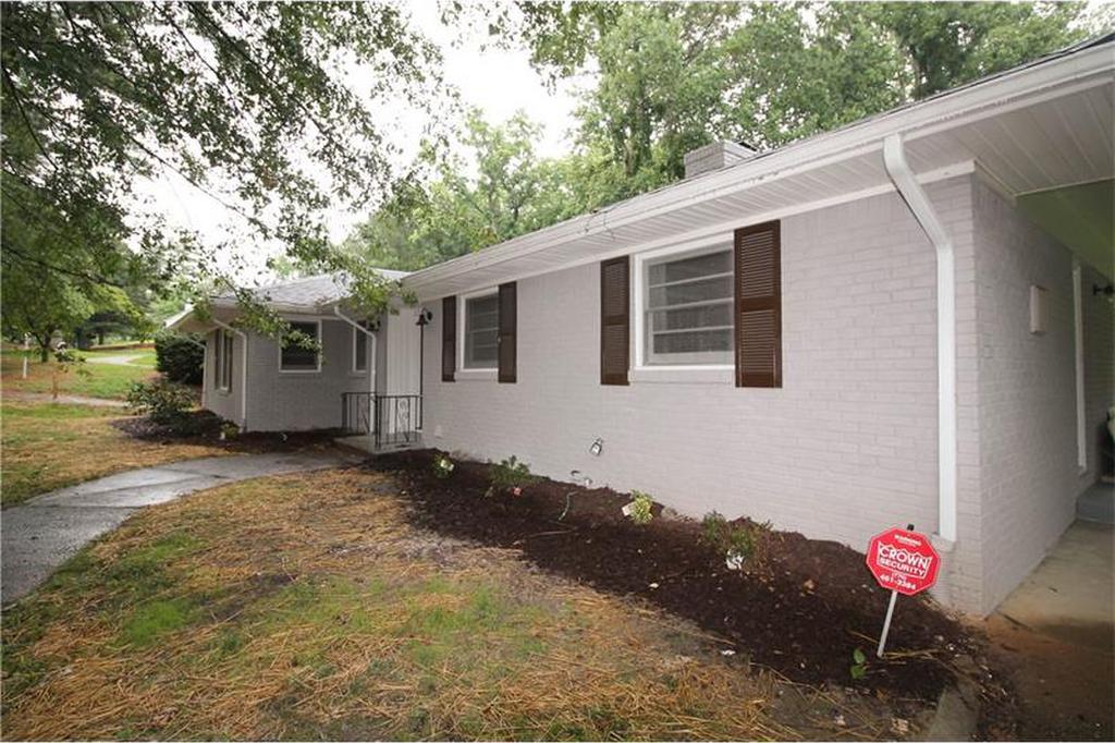 376 Peyton Road Sw