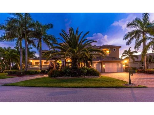 2901 E Stonebrook Circle