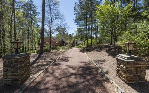 1021 Whatleys Mill Lane