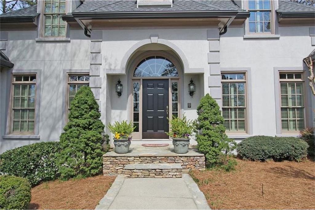 5840 De Claire Court
