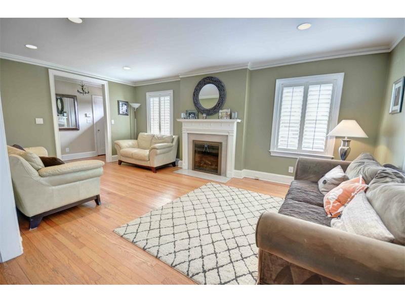 218 Midvale Drive Ne