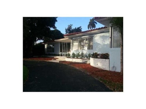 800 Surfside Blvd