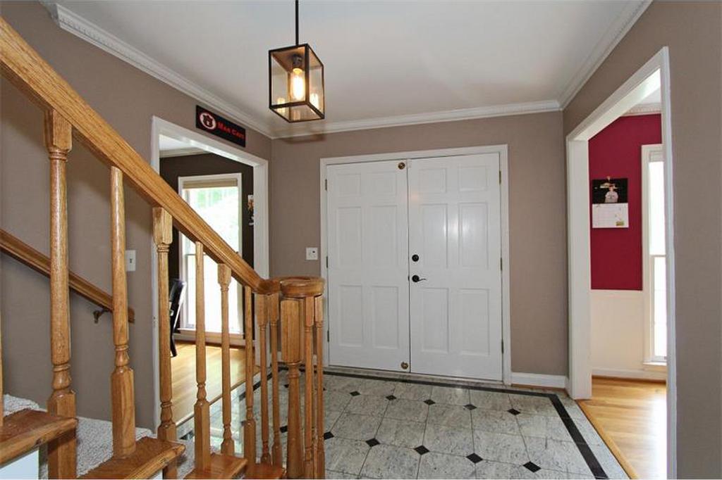 1116 Wynterhall Lane