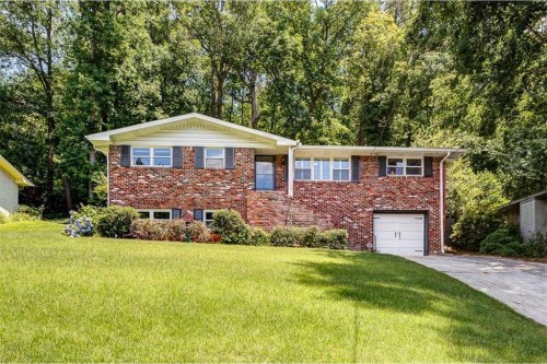 2252 Capehart Circle Ne
