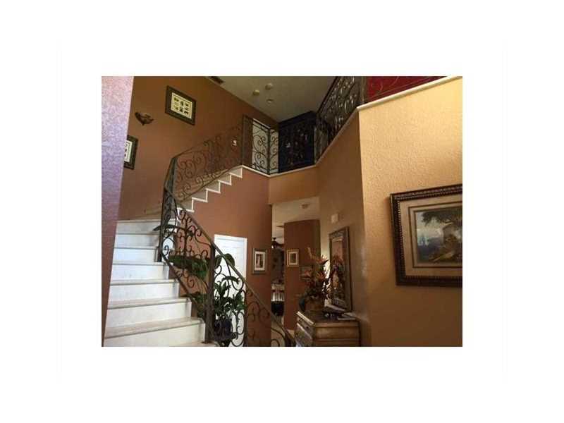 17435 SW 13