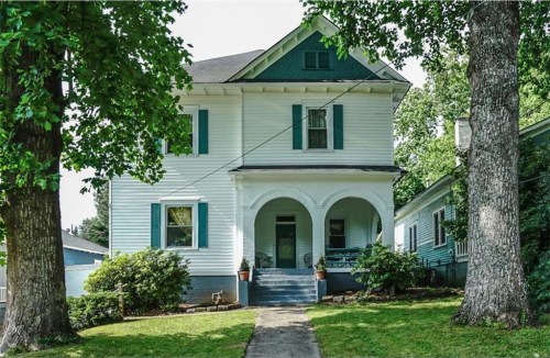 872 E Confederate Avenue Se