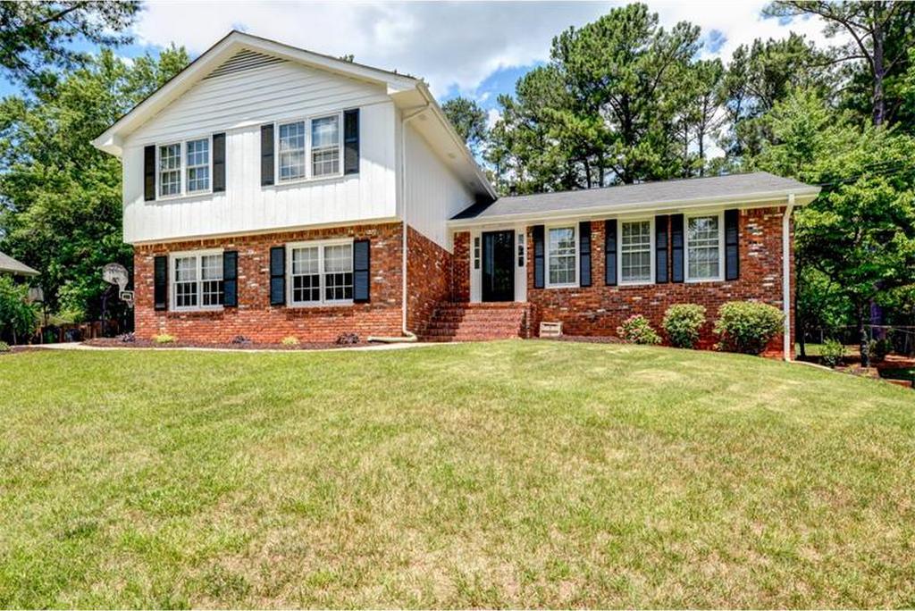 1310 Holly Bank Circle