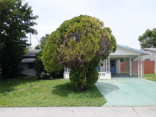 4613 NW 30th Ter